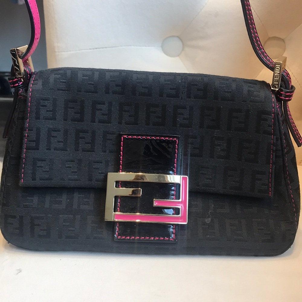 FENDI SMALL PURSE!